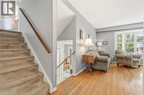 731 Mullin Way Burlington ON L7L 4J8