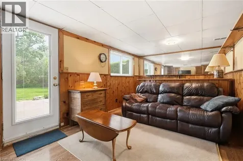 731 Mullin Way Burlington ON L7L 4J8