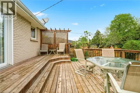 731 Mullin Way Burlington ON L7L 4J8