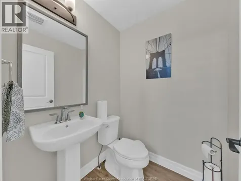 201 Meadowview Avenue Amherstburg ON N9V 0G1