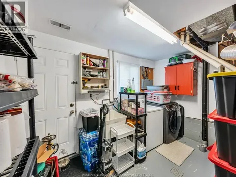 10670 Lambeth Road Windsor ON N8R 1C9