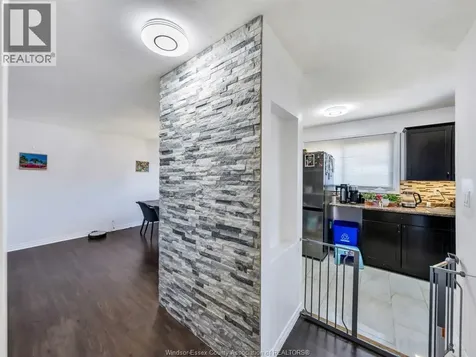 10670 Lambeth Road Windsor ON N8R 1C9