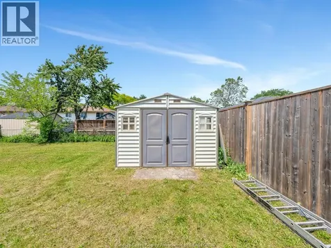 10670 Lambeth Road Windsor ON N8R 1C9