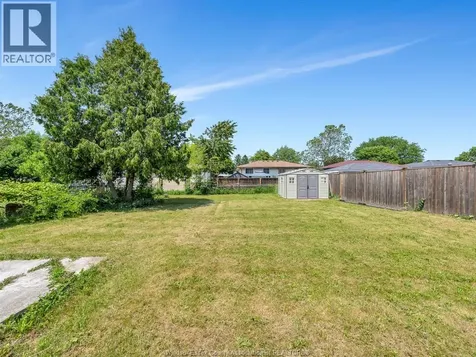 10670 Lambeth Road Windsor ON N8R 1C9