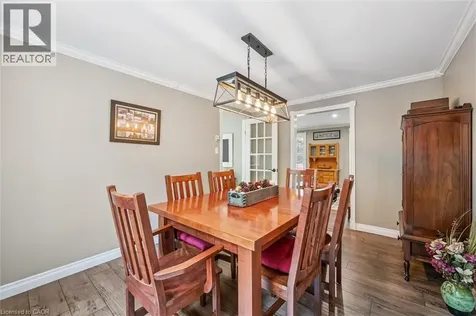 70 Peachtree Crescent Cambridge ON N1S 4W3