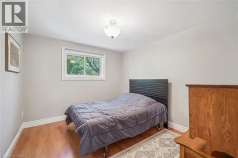 70 Peachtree Crescent Cambridge ON N1S 4W3