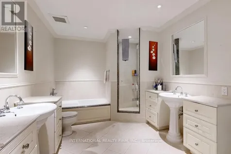 122 Willingdon Road Ottawa ON K1M 2G1