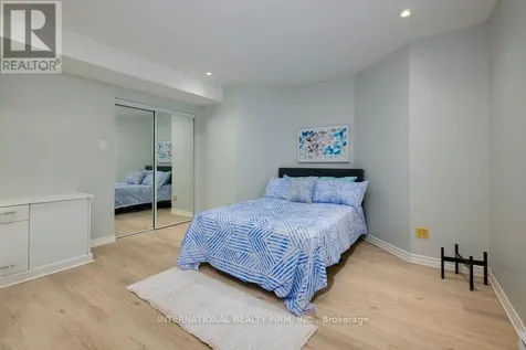 122 Willingdon Road Ottawa ON K1M 2G1