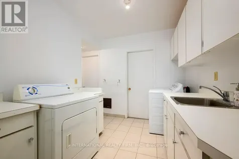 122 Willingdon Road Ottawa ON K1M 2G1
