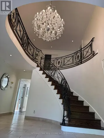 122 Willingdon Road Ottawa ON K1M 2G1