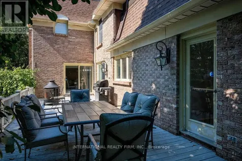 122 Willingdon Road Ottawa ON K1M 2G1
