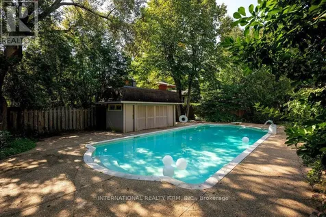 122 Willingdon Road Ottawa ON K1M 2G1