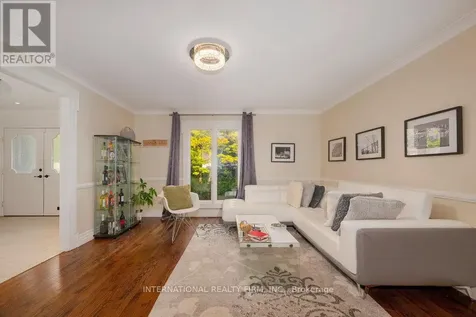 122 Willingdon Road Ottawa ON K1M 2G1