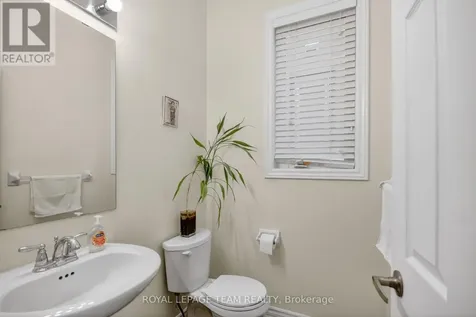 232 Rivertree Street Ottawa ON K2M 0J3