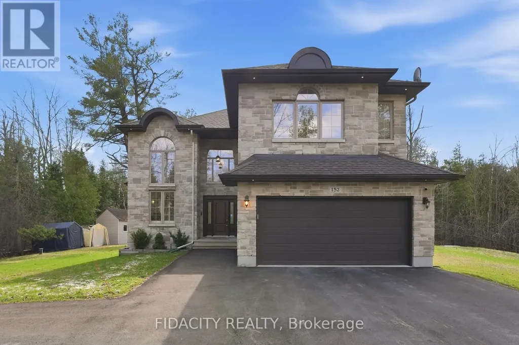 152 Wilbert Cox Drive Ottawa ON K0A 1L0