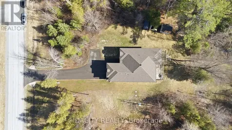 152 Wilbert Cox Drive Ottawa ON K0A 1L0