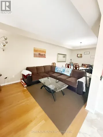 212 Losino Crescent Ottawa ON K2V 0E4