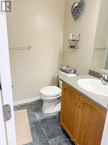 212 Losino Crescent Ottawa ON K2V 0E4