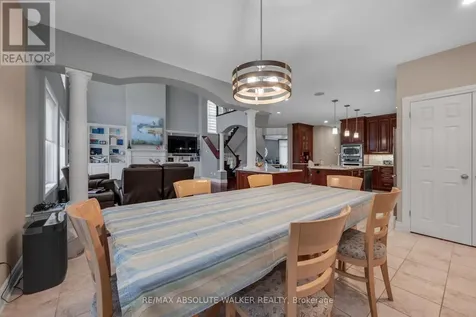 11 Tradewinds Drive Ottawa ON K2G 6Y4