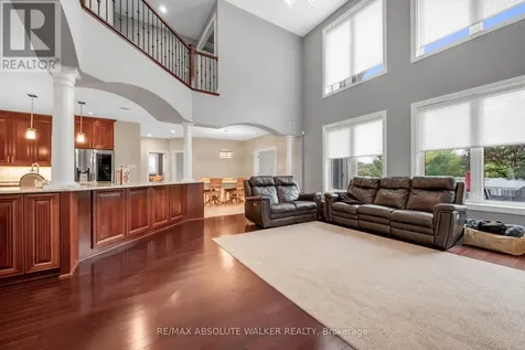 11 Tradewinds Drive Ottawa ON K2G 6Y4
