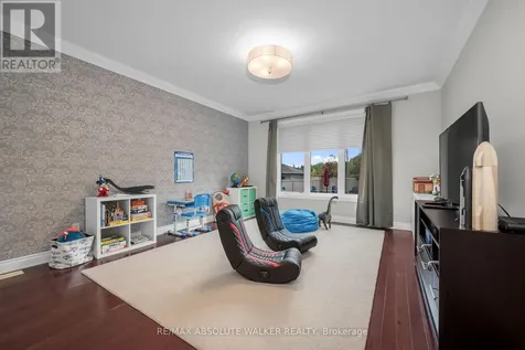 11 Tradewinds Drive Ottawa ON K2G 6Y4