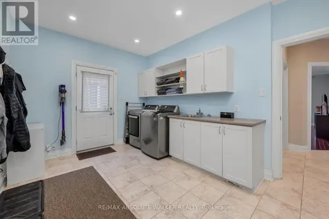 11 Tradewinds Drive Ottawa ON K2G 6Y4