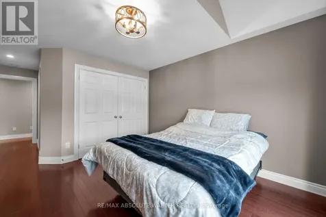 11 Tradewinds Drive Ottawa ON K2G 6Y4