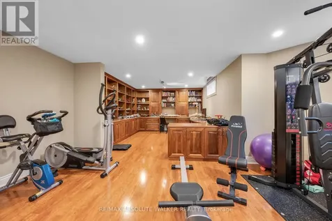 11 Tradewinds Drive Ottawa ON K2G 6Y4