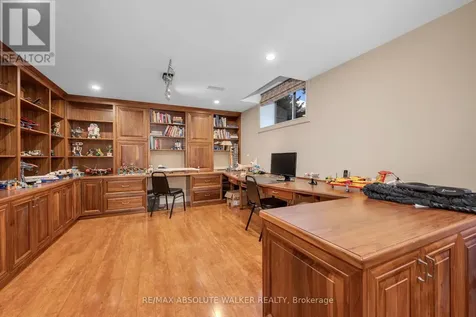 11 Tradewinds Drive Ottawa ON K2G 6Y4