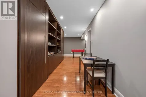 11 Tradewinds Drive Ottawa ON K2G 6Y4