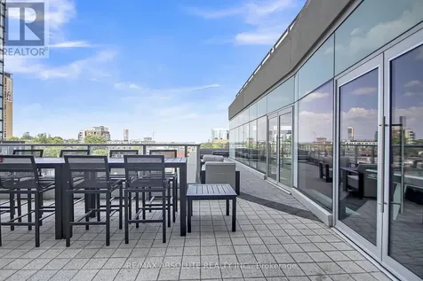 805 Carling Avenue Ottawa ON K1S 5W9