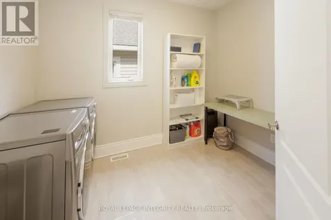 224 Ponderosa Street Ottawa ON K2S 1E7