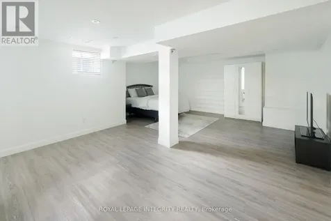 224 Ponderosa Street Ottawa ON K2S 1E7