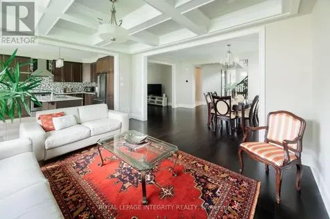 224 Ponderosa Street Ottawa ON K2S 1E7