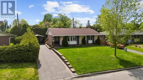 1056 Hindley Street Ottawa ON K2B 5M1