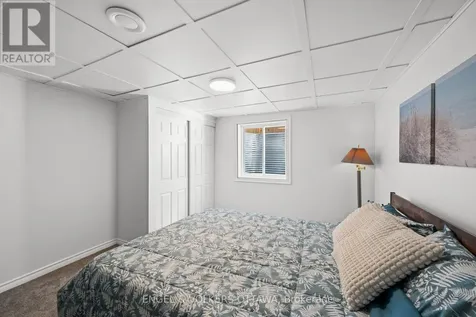 1056 Hindley Street Ottawa ON K2B 5M1