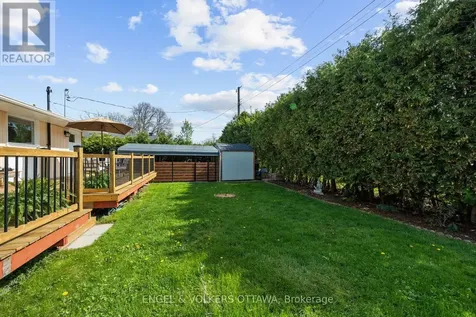 1056 Hindley Street Ottawa ON K2B 5M1