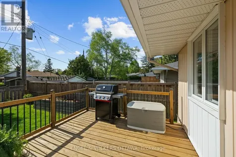 1056 Hindley Street Ottawa ON K2B 5M1
