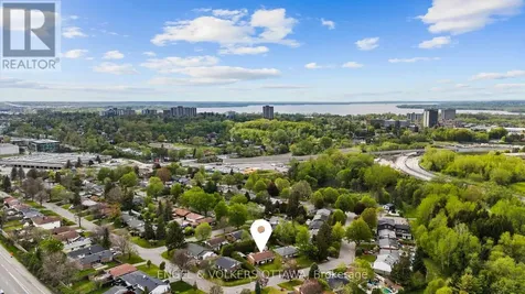 1056 Hindley Street Ottawa ON K2B 5M1