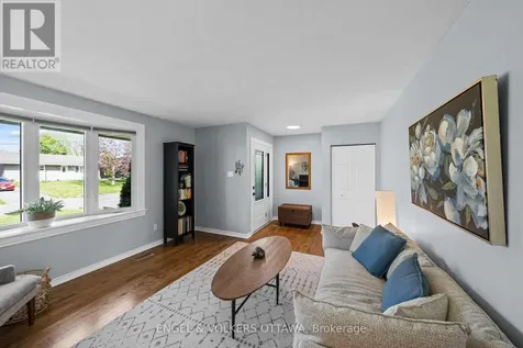 1056 Hindley Street Ottawa ON K2B 5M1