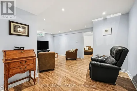 5968 Meadowglen Drive Ottawa ON K1C 5Y2