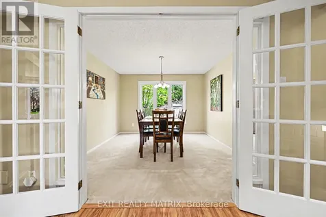 5968 Meadowglen Drive Ottawa ON K1C 5Y2