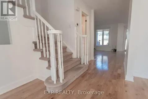 28 Chartwell Avenue Ottawa ON K2G 6L6