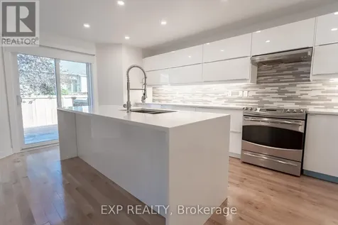 28 Chartwell Avenue Ottawa ON K2G 6L6