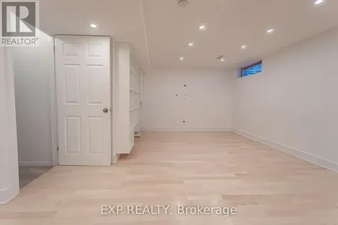 28 Chartwell Avenue Ottawa ON K2G 6L6