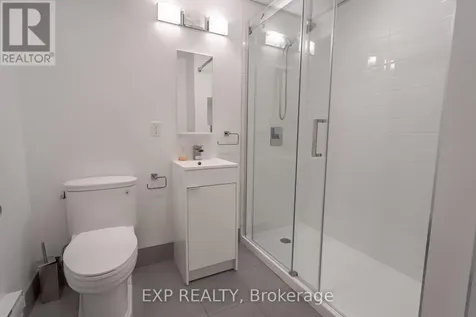 28 Chartwell Avenue Ottawa ON K2G 6L6