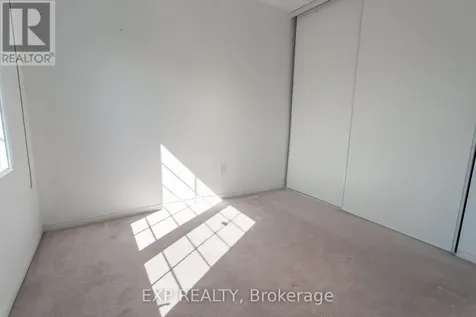 28 Chartwell Avenue Ottawa ON K2G 6L6