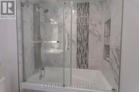 28 Chartwell Avenue Ottawa ON K2G 6L6