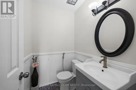 14 Greer Street Ottawa ON K2S 1H8