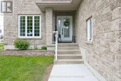 1000 Crestwood Drive Brockville ON K6V 7N1
